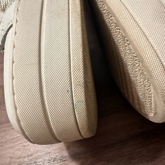 J/SLIDES Hilton White and Gold Platform Sneakers - Women’s Size 8 - Picture 7 of 14